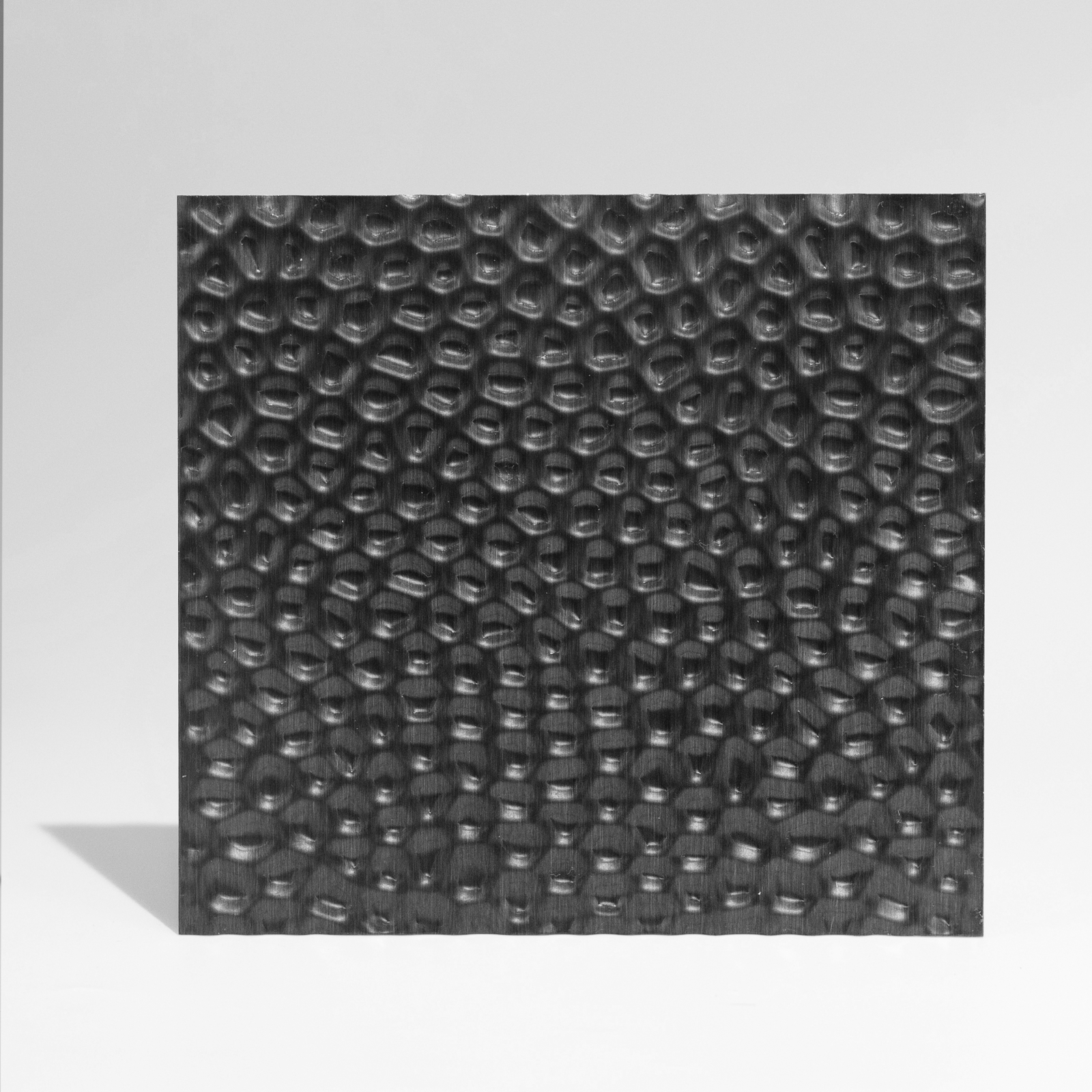 Декоративная нержавеющая сталь 3D Matt Honeycombs Black Middle